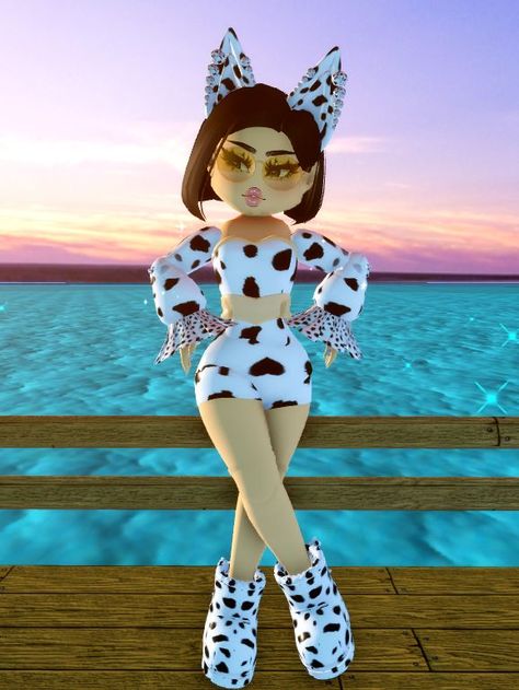 Royal High Outfits Ideas Cheap, Cat Outfit, Sunset Island, Pageant Outfits, Outfit Roblox, High Clothes, Island Outfit, Island Theme, Royal Clothing