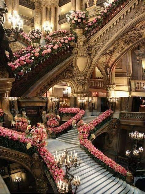 Mansion Homes, Paris Opera House, Stairway Decorating, Grand Foyer, Most Beautiful Images, Design Exterior, Contemporary Interior Design, Beautiful Architecture, 인테리어 디자인