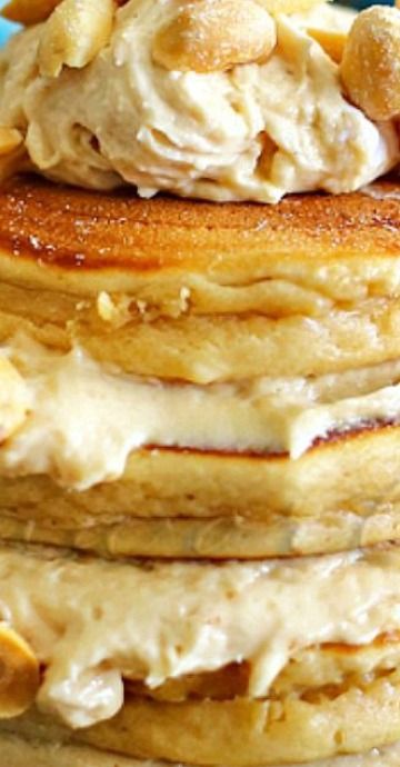 Peanut Butter Breakfast Ideas, Peanut Butter Whip, Dessert Pancakes, Pancake Bread, Peanut Butter Waffles, Peanut Butter Pancakes, Butter Pancakes, Pancakes Breakfast, Pancake Recipes