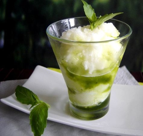 Fresh Basil Sorbet, Lemon Sorbet Recipe, Lime Tart, Citrus Recipes, Recipes With Few Ingredients, Lemon Sorbet, Sorbet Recipes, Lemon Basil, Lemon Recipes