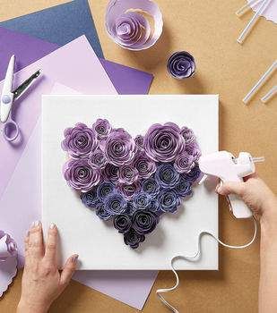 How To Make  Ombre Heart Decor Idee Cricut, Flower Shadow Box, Heart Decor, Soyut Sanat Tabloları, Handmade Flowers Paper, Paper Flowers Craft, Quilling Designs, Paper Crafts Diy Tutorials, Wrapping Ideas