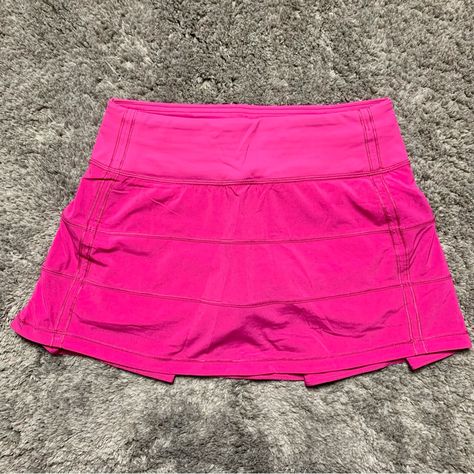 Nwot Lululemon Pace Rival Skirt *Sonic Pink Womens Size 2 Color Is Sonic Pink Length Is 13" (Regular) In Perfect Condition Super Rare & Htf Color (Having Trouble Letting Go Of My Pace Rival Collection So Priced Accordingly) Reasonable Offers Are Welcome!! #Skirt #Skort #Pleated #Tennisskirt #Miniskirt Lulu Outfits, Pace Rival Skirt, Lululemon Pace Rival, Lululemon Skirt, Cute Preppy Outfits, Athletic Outfits, Fashion Fits, Tennis Skirt, Dream Clothes