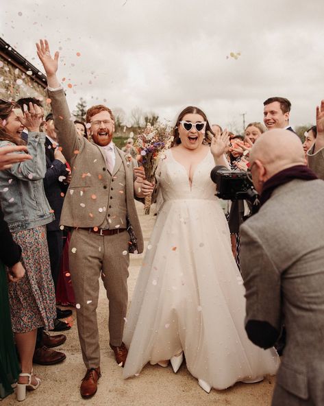 Love, tears, joy, and Ever After! 💖 Meet the stars of the day, the charming couple: Charlotte and Patrick. Charlotte looked absolutely stunning in our elegant Allium gown, paired with a delicate pearl veil, creating a truly sophisticated wedding look 🌸 She found her dream dress at @lushcurvebridal in Dorking, UK. Dear Studio Levana brides, share your magical wedding moments with us! Tag us in your photos for a chance to be featured on our social media and celebrate your special day with the ... Studio Levana, Curvy Wedding, Pearl Veil, Star Of The Day, Sophisticated Wedding, Wedding Look, Magical Wedding, Wedding Moments, Plus Size Wedding