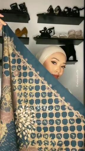 Hijab Tutorial Simple, Bawal Tutorial, Square Scarf Hijab, Square Hijab Tutorial, Hijab Turban Style, Turban Tutorial, Simple Hijab Tutorial, Bahasa Jepun, Estilo Hijab