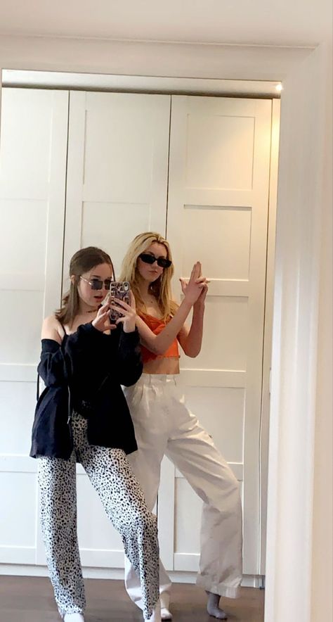 mirror selfie
poses
best friend Mirror Poses For Best Friends, Mirror Selfie Pose With Bestie, Mirror Selfie Poses Besties, Mirror Poses With Bestie, Mirror Pic Poses With Friends, Pose Idea With Best Friend, Cute Mirror Pics With Bestie, Mirror Selfie Poses Friends, Mirror Selfie With Best Friend