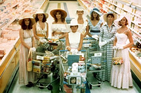 Stepford Wives 1975, Todd Solondz, The Stepford Wives, All That Heaven Allows, Stepford Wives, Katharine Ross, Phoebe Cates, Edgar Wright, Wes Anderson Films