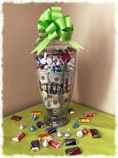 Money Jar Give a Way Diy Trophy, Trophy Ideas, Ways To Fundraise, Money Jar, Money Gifts, Money Jars, Fundraising Ideas, How To Raise Money, Christmas Shopping