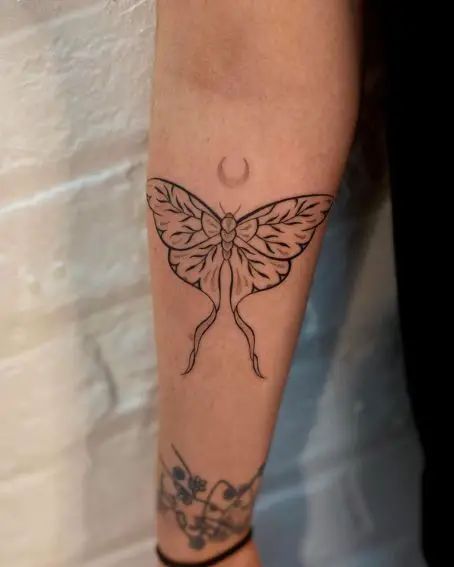 40+ Amazing Luna Moth Tattoo Designs For Men And Women In 2024 Moth Tattoo Elbow Bend, Moth Shoulder Tattoo, Moth Arm Tattoo, Line Work Butterfly Tattoo, Luna Moth Tattoos, Moth Tattoos For Women, Moth Meaning, Luna Moth Tattoo, Moth Tattoos