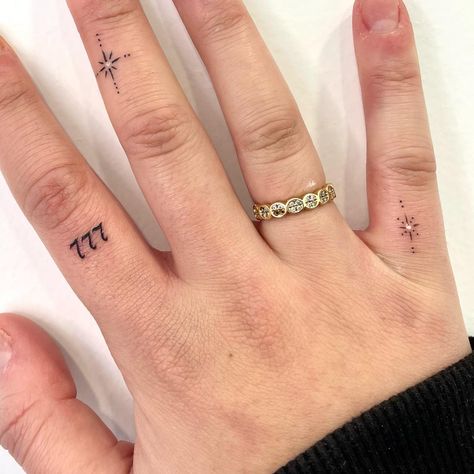 777 Tattoo On Hand, 555 Hand Tattoo, 777 Finger Tattoo, 777 Hand Tattoo, 777 Tattoo Ideas, 21 Aesthetic, Small Tattoos Ideas, 777 Tattoo, Tattoo Angel