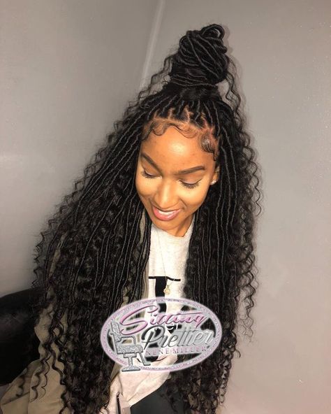 xbrattt 🥀 Twisted Hair, Faux Locs Hairstyles, Natural Hairstyle, Goddess Locs, Box Braids Styling, Braids With Curls, Girls Hairstyles Braids, African Braids Hairstyles, Braided Hairstyles For Black Women