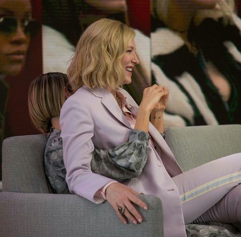 Cate Blanchett And Sarah Paulson, Care Blanchett, Oceans Eight, Catherine Élise Blanchett, Oceans 8, Sarah Paulson, Middle Aged Women, Sandra Bullock, Cate Blanchett