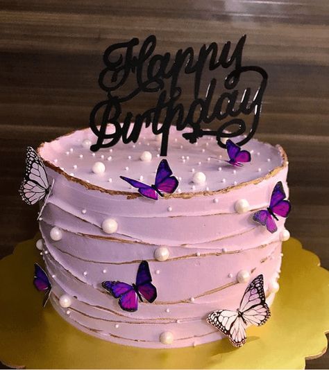 Butterfly Cake Design Images (Butterfly Birthday Cake Ideas) Cake With Baterflay, Cake Designs For 14th Birthday Girl, Asthetic Cakes Girl, Cake For Girls Birthday 13, Bday Cake For Girl, 12 Birthday Cake Ideas, Girls Bday Cake Ideas, Cakes For 15th Birthday Girl, Cake For 15th Birthday Girl