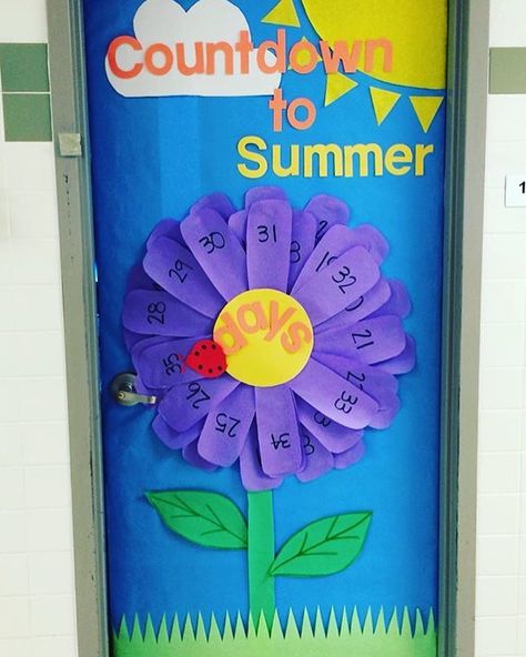 Mrs. Cowman’s Classroom on Instagram: “24 days to gooooo! Summer I am ready for you 😘☀️🎉 #countdowntosummer #fridayfeeling #doordecoration” Summer Classroom Door, Count Down To Summer, Summer Countdown, Summer Bulletin Board, Summer Bulletin Boards, Parents Room, Classroom Door, Friday Feeling, I Am Ready