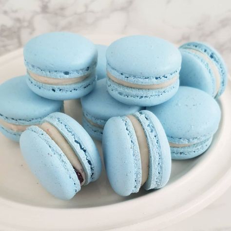 Blue Macarons Aesthetic, Blue Macaron, Blue Macarons, Coquette Blue, Vanilla Macarons, Blue Coquette, Blue Desserts, Baby Blue Aesthetic, Light Blue Aesthetic