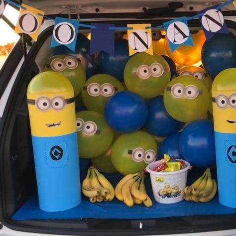 Minion Car Trunk Or Treat, Minion Parade Float Ideas, Minion Trunk Or Treat Ideas For Trucks, Trunk Or Treat Ideas Minions, Minion Trunk Or Treat Ideas For Cars, Bluey Trunk Or Treat Ideas, Minion Themed Trunk Or Treat, Despicable Me Trunk Or Treat Ideas, Minions Trunk Or Treat Ideas