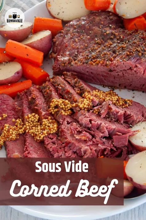 Corned Beef Recipes Crock Pot, Corned Beef Recipes Slow Cooker, Smoked Corned Beef, Crock Pot Corned Beef, Crock Pot Corn, Boiled Dinner, Slow Cooker Corned Beef, Cooking Corned Beef, Beef Cabbage