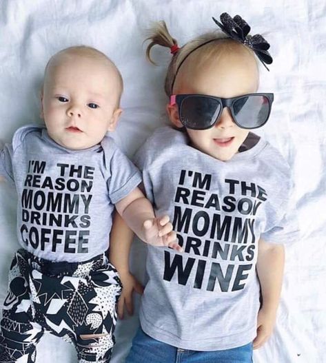 Funny Sibling Shirts, Big Brother Pregnancy Announcement, Twin Pregnancy Announcement, Wine Funny, Matching Sibling Outfits, Twin Shirts, Drinks Coffee, Sibling Outfits, Cute Twins