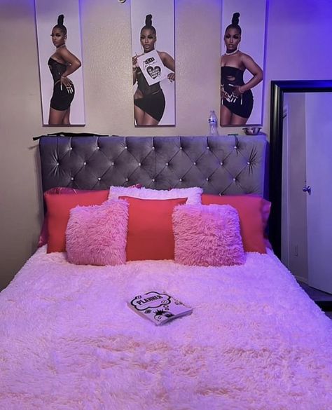 Pink Room Baddie, Black Girls Bedroom Ideas, Black Barbie Room Decor, Black Girls Room Bedroom Ideas, Pink And Black Room Decor Ideas, Black Women Room Ideas, Grown Women Room Ideas, Pink Black Room Decor, Black Pink Room Ideas