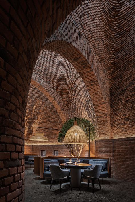 Space and materiality in new restaurant design Lights For Restaurant, Shower Alcove, Rattan Pendant Lights, Vaulted Ceiling Living Room, Rattan Lampshade, Sage Green Kitchen, Brick Art, Pacific Heights, Rattan Lamp