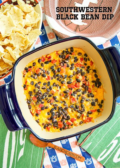 Southwestern Black Bean Dip - CRAZY good! Only 5 ingredients! Cream cheese, taco seasoning, diced tomatoes and green chiles, black beans and cheddar cheese. Always the first thing to go! Can assemble ahead of time and bake when ready to eat. Everyone always asks for the recipe! Superbowl Party Appetizers, Superbowl Food Appetizers, Football Friday, Cheese Taco, Black Bean Dip, Chili Cheese Dips, Gluten Free Puff Pastry, Foods Ideas, Bowl Party Food