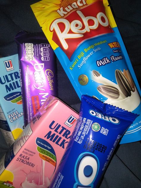 Ultra Milk Coklat, Milk Coklat, Ultra Milk, Oreo, Gum, Milk, Snacks, Drinks, Quick Saves