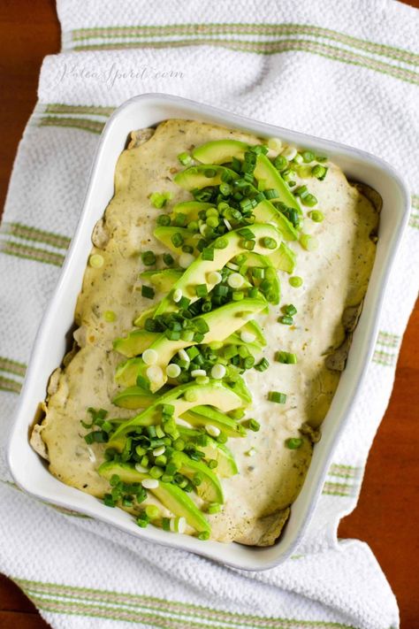 Creamy Paleo Chicken Enchiladas Verdes | Paleo Spirit #dairyfree #paleo Chicken Enchiladas Verde, Paleo Main Dishes, Creamy Chicken Enchiladas, Paleo Chicken Recipes, Paleo Crockpot, Paleo Lunch, Paleo Chicken, Paleo Dinner, Primal Paleo