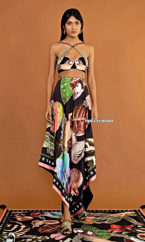 Shivan & Narresh - India Shivan Narresh, Classy Women, Art Therapy, Resort Wear, Women's Style, India, How To Wear, Art, Mexico