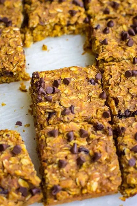 Oat Breakfast Bars, Fall Yummies, Pumpkin Peanut Butter, Oat Breakfast, Peanut Butter Oat, Pumpkin Oats, Pumpkin Breakfast, Courge Spaghetti, Peanut Butter Oats