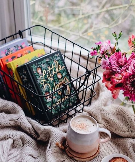 Book Flatlay, Coffee Mood, Book Photography Instagram, Book Corner, Bookstagram Inspiration, Tea And Books, Book Instagram, Cozy Aesthetic, Little Women