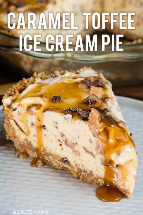 Toffee Ice Cream, Ice Cream Dessert Recipe, Ice Cream Pie Recipe, Churn Ice Cream, Caramel Pie, Ice Cream Pie, Future Chef, Caramel Toffee, Frozen Pie