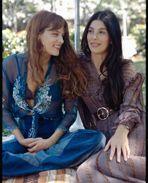 The Six, Daisy Jones And The 6, Abercrombie Girls, Daisy Jones And The Six, Riley Keough, Camila Morrone, Inspo Hair, 70s Inspired Fashion, Fifties Fashion