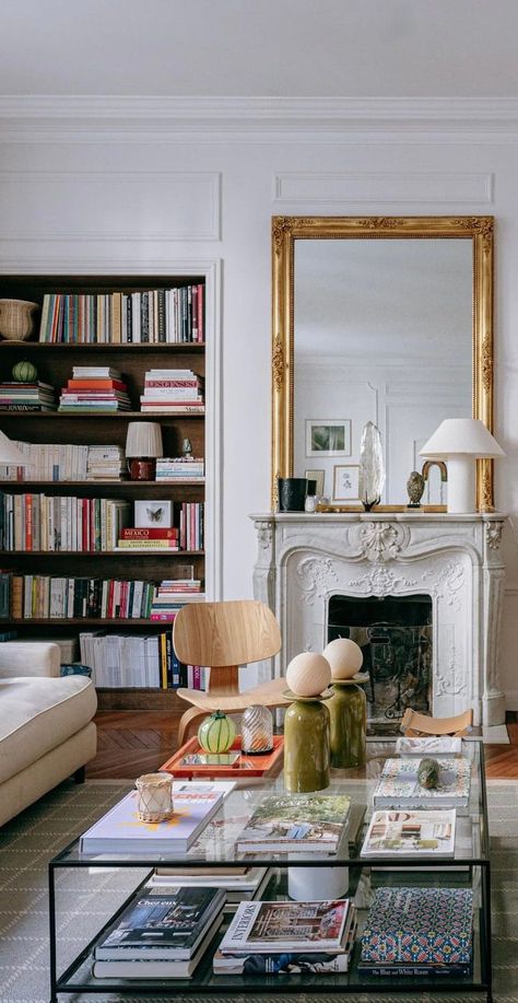 Layout For Small Living Room, Parisian Decor Living Room, Parisian Apartment Style, Nordic Apartment, Amanda Lindroth, City Of Love, Parisian Apartment, Design Guide, City Design