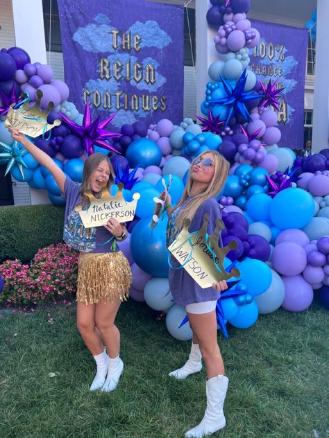 #sororitybidday #greeklife #zta #zetataualpha #bidday #outfits #biddayoutfits #workweek Zta Bid Day Themes, Zeta Tau Alpha Bid Day, Purple Bid Day, Unique Bid Day, Vogue Bid Day Theme, Zeta Tau Alpha Aesthetic, Sorority Bid Day Themes Unique, Bid Day Themes Unique, Bid Day Hairstyles