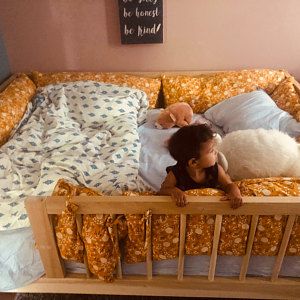 Raised Bed Frame, Bed Montessori, Babies Rooms, Diy Toddler Bed, Toddler House Bed, Montessori Floor Bed, House Frame, Kid Bed, House Frame Bed