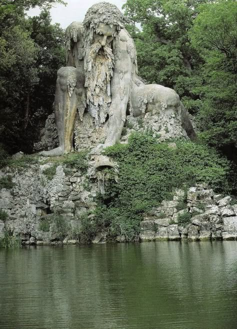 Italian Sculpture, Italian Sculptors, History Pictures, Ancient Architecture, Umbria, Florence Italy, Zurich, Abandoned Places, 16th Century