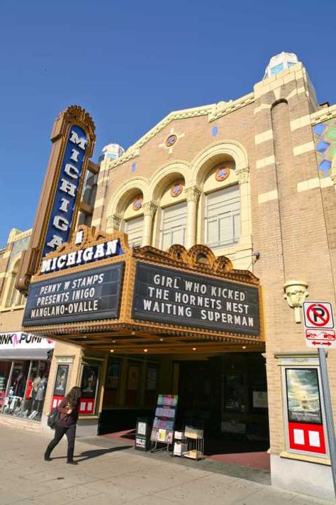 A See-It-All Michigan Road Trip Is Right Here And It’s A Fun-Filled Adventure Michigan Girl, Michigan Road Trip, Road Trip Map, Jackson County, Famous Musicians, State Of Michigan, Bay City, Upper Peninsula, Travel Maps