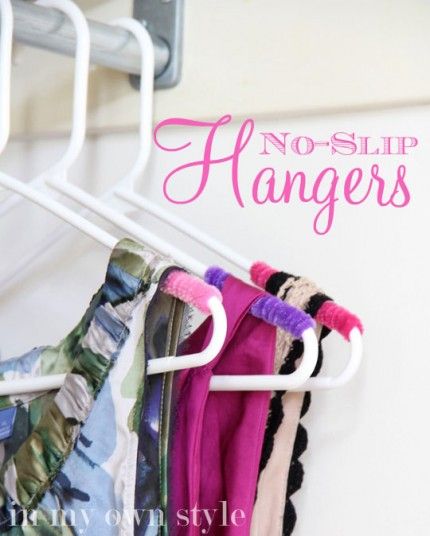 No-Slip Clothes Hanger Trick - wrap a pipe cleaner on each end! Diy Kast, Closet Diy, Closet Hangers, Closet Hacks, No Closet Solutions, Clothes Closet Organization, Clothes Hanging, Hanger Organizer, Organisation Hacks