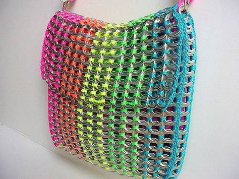 can+tab+purse | Crafts To Make With Pull Tabs From Soda Cans | Suite101 Pop Top Crafts, Pop Tab Purse, Pop Can Tabs, Soda Tab Crafts, Can Tab Crafts, Soda Can Tabs, Pop Tab Crafts, Soda Can Crafts, Can Tabs