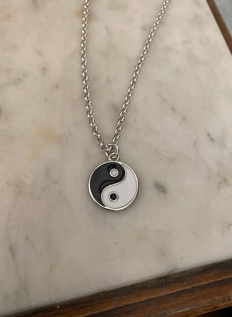 Lucas Urkijo, Ying Yang Necklace, Raven Skull Necklace, Yin Yang Necklace, Ying Yang, Silver Accessories, Rolo Chain, Jewelry Inspo, Earrings Photo