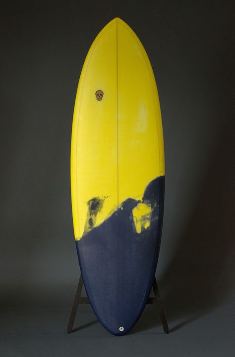 Resin tint black and yellow. CWR Surfboards Foam Surfboard, Surfboard Resin, Surfboards Artwork, Deco Surf, Surfboard Painting, Surf Painting, Skateboard Art Design, Surfboard Shapes, Custom Surfboards