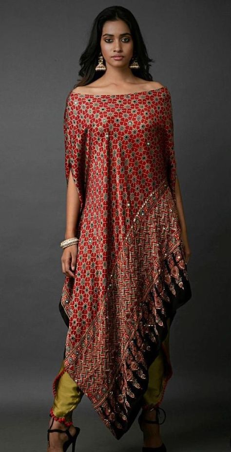 India Fashion Women, How To Style Kaftan Dress, Indowestern Outfits Casual, Indo Western Outfit Ideas, Pitta Work, Satin Kurta, Kaftan Set, Fancy Gown, Printed Kaftan