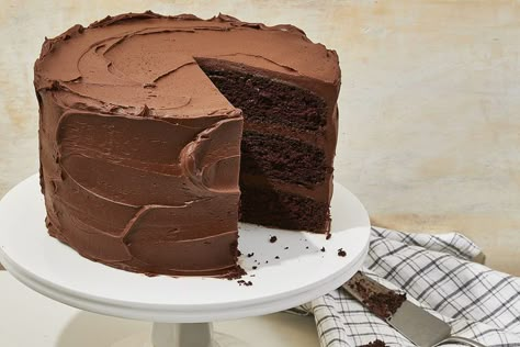 The Best Chocolate Cake Recipe Was Hiding on the Back of the Box Hershey Cake, Chocolate Cake Ideas, Hershey Chocolate Cakes, Perfect Chocolate Cake, Amazing Chocolate Cake Recipe, Best Chocolate Desserts, Special Cakes, Best Chocolate Cake, Moist Chocolate Cake