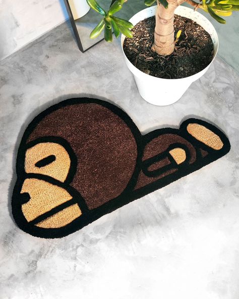 Baby Milo sleeping everywhere 🙈 SOLD 🔴 . . . #tufting #tuftingart #customrugs #decorideas #decoration #decor #homedecor #decoração #decorative #giftideas #gift #babymilo #bape #hypebeast #monkey #cute #alfombras #designdeinteriores #homedesign #sketch #chimp Anime Rugs, Monkey Cute, Tufting Rugs, Cool Rug, Baby Milo, Rugs Bedroom, Emoji Drawing, Custom Carpet, Chalkboard Paint