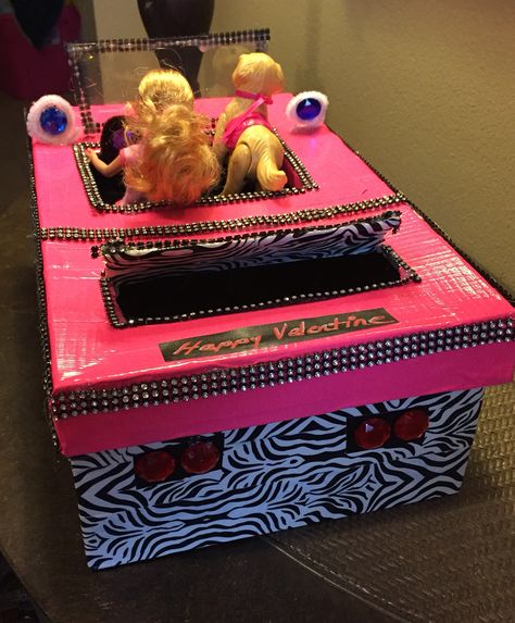 Valentine school box Barbie Car Valentine Box Ideas, Girls Valentines Boxes, Diy Valentines Box, Valentine Boxes For School, Kids Valentine Boxes, Barbie Kids, Valentine Card Box, Valentine Mailbox, Valentine Day Boxes