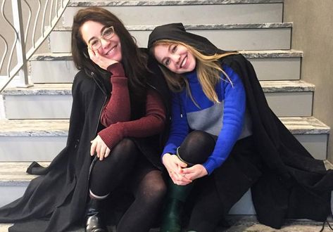 Two Jewish orthodox sisters are testing New York's modest fashion. Orthodox Jewish Women Clothing, Orthodox Jewish Fashion, Orthodox Fashion, Jewish Woman Clothing, Jewish Women Fashion, Fashion Modest, Jewish Women, Hijab Fashion, Modest Fashion