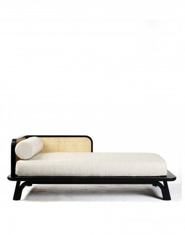 SANA-LIVING Testa Daybed 1:1 Collection Daybed Design, Classy Furniture, Bench With Back, Sofa Modern, Futuristic Furniture, Furniture Office, Day Bed, Furniture Hacks, Rattan Furniture