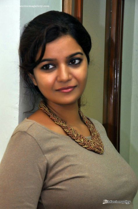 Swathi Reddy ♥♥ Swathi Reddy, Spicy Photoshoot, Hot And Spicy, South Actress, Actress Pics, Show Photos, Television Show, Audio, Actresses