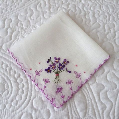 Violet Bouquet, Handkerchief Embroidery, Embroidered Hankies, Sister's Birthday, Basic Hand Embroidery Stitches, Simple Hand Embroidery Patterns, Embroidered Handkerchief, Diy Embroidery Designs, Diy Bags Patterns