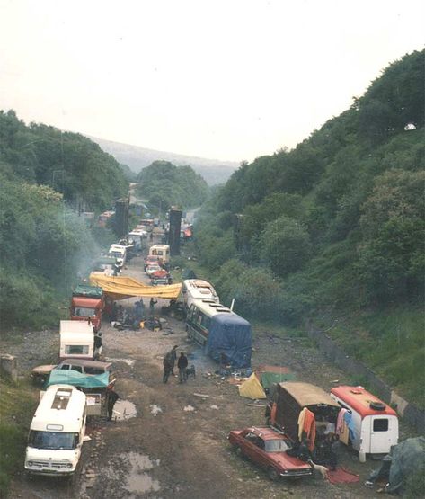 Twmbarlwm free festival 1986 & 1987. Not far from where I live, often walk up there with the dogs #silurianhillfort Atheist Aesthetic, Spiral Tribe, Children Of Eden, Keith Flint, Arthur Brown, Rave Scene, 90s Festival, Town And Country Magazine, Country Magazine