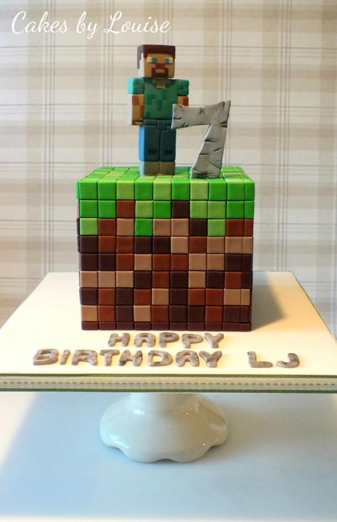 This was made for my adorable little man who’s just turned 7! There only seemed one obvious choice for his birthday cake as he is the worlds biggest minecraft fan :) This cake was definitely a labour of love!! Minecraft Cake Without Fondant, Minecraft Cake Cupcakes, Cake From Minecraft, Mind Craft Cakes For Boys, Minecraft Blueprint, Minecraft Cake Real Life, Cake Build Minecraft, Minecraft Cake Designs, Cake Minecraft